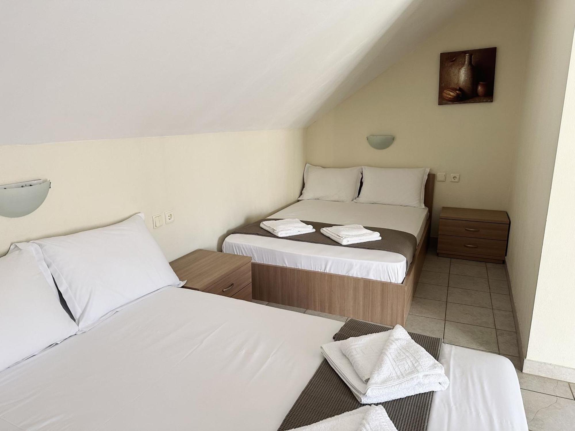 Anna Rooms Nea Vrasna Exterior photo